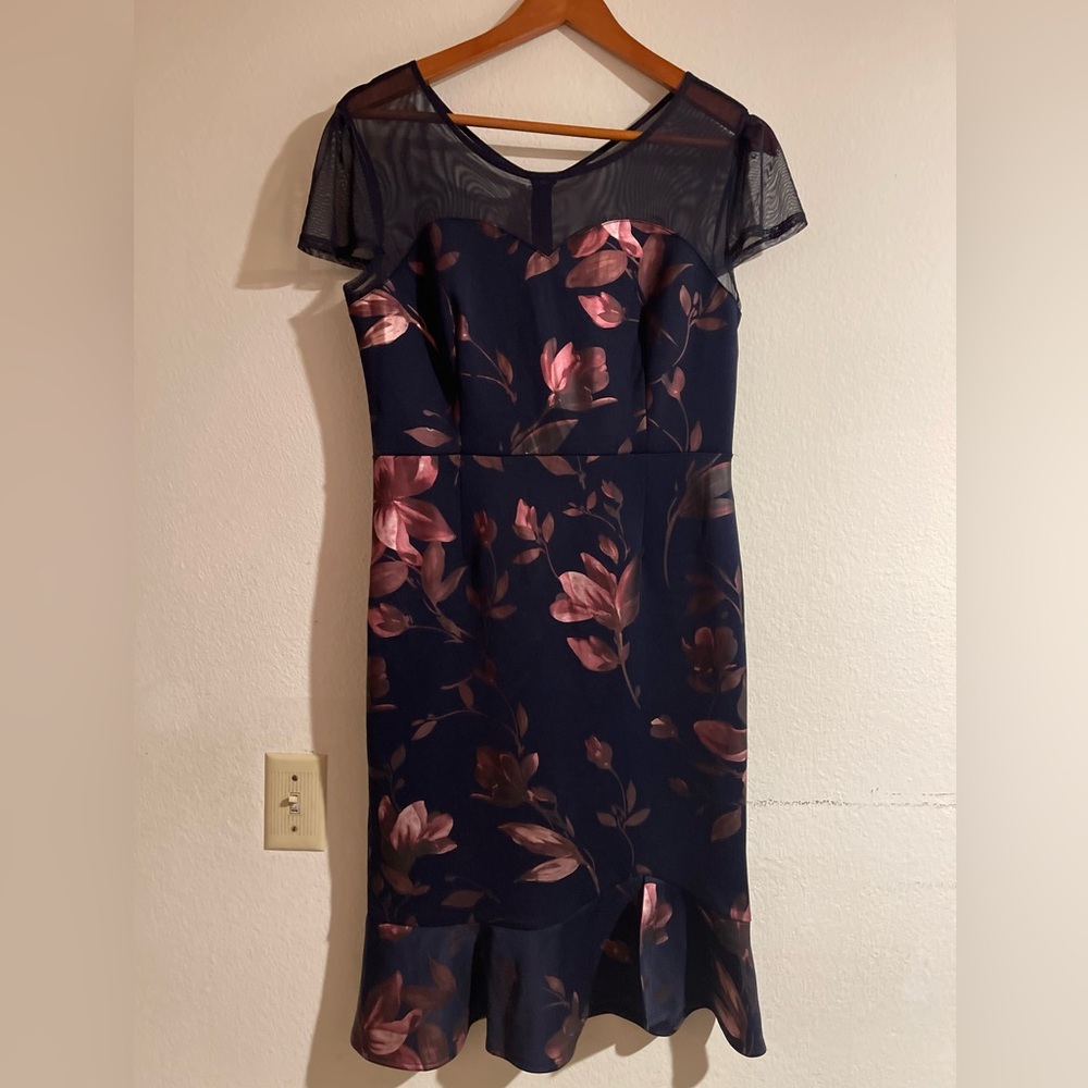 NWT, SIZE 8, BRAND: EN FOCUS STUDIO, Elegantly Made,
